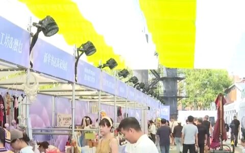 百姓乐享“家门口”露天光影“盛宴” 沉浸式解锁夏日消暑休闲新方式